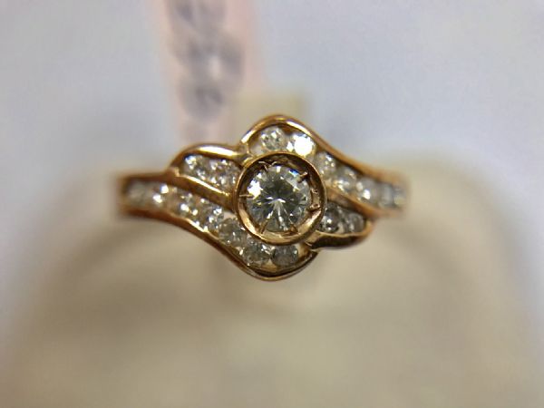 「鑽石戒指」